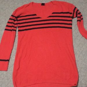 Gap maternity sweater size medium